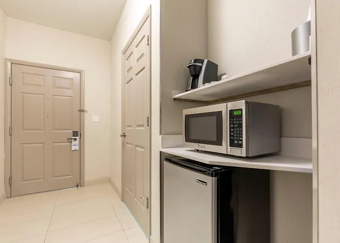 Hotel Express & Chicago West - St Charles By Ihg Saint Charles