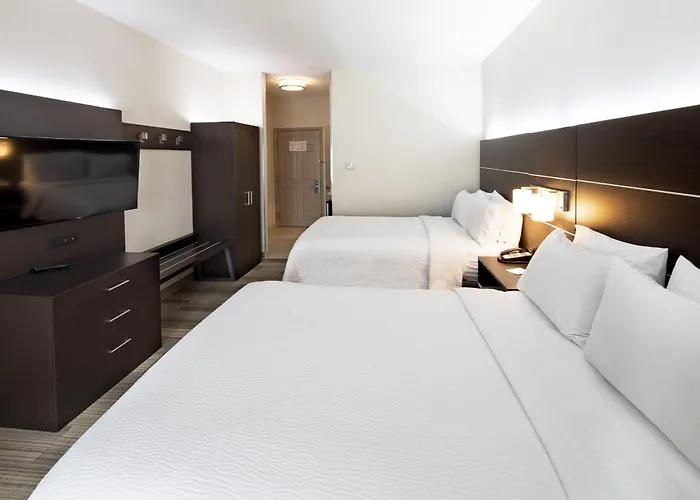 Express & Chicago West - St Charles By Ihg 2* Saint Charles