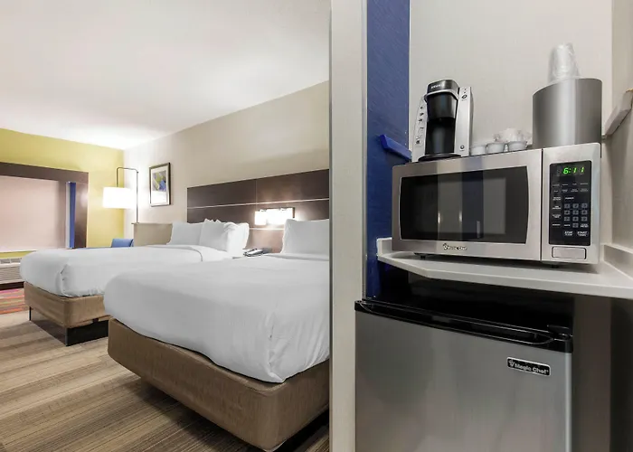 Express & Chicago West - St Charles By Ihg 2* Saint Charles