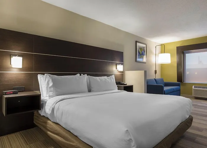 Express & Chicago West - St Charles By Ihg 2* Saint Charles