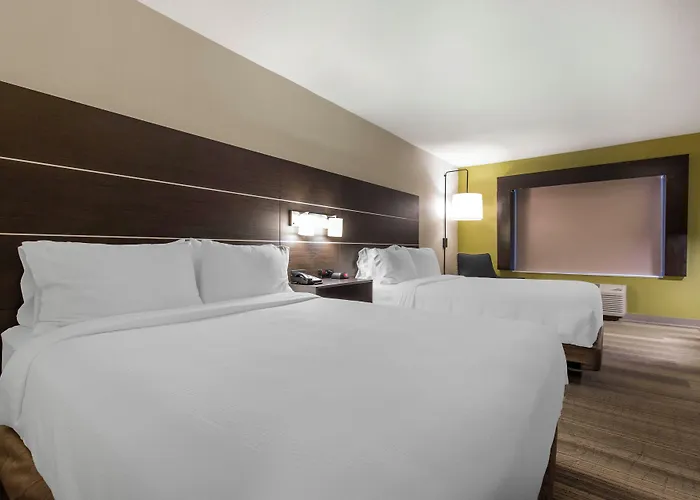 Express & Chicago West - St Charles By Ihg Hotel Saint Charles