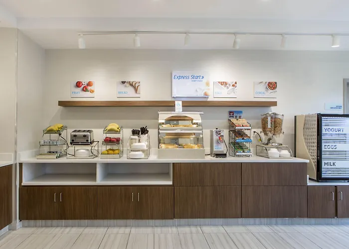 Express & Chicago West - St Charles By Ihg Hotel 2*