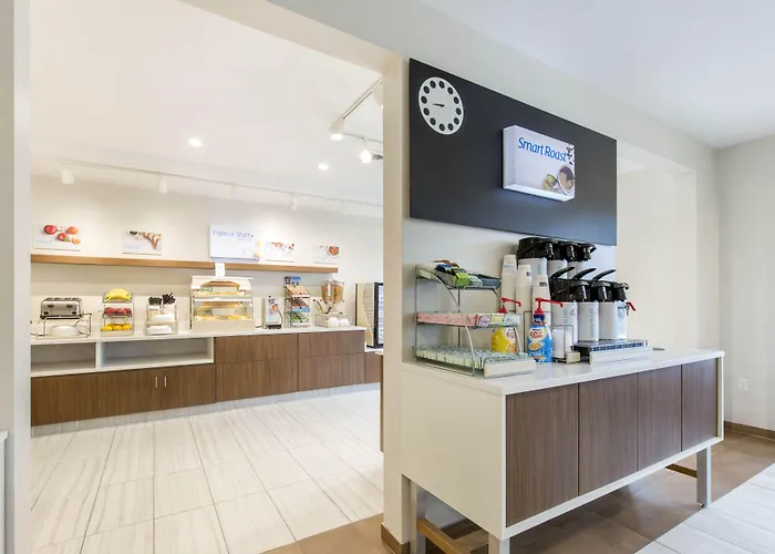 Express & Chicago West - St Charles By Ihg 2* Saint Charles
